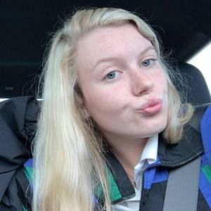 Meet your Posher, Kira